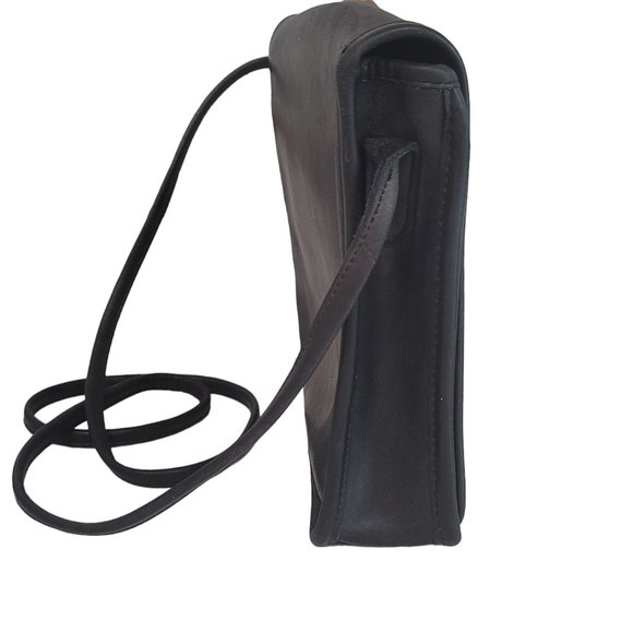 Vintage Coach black leather crossbody bag USA - Picture 3 of 16